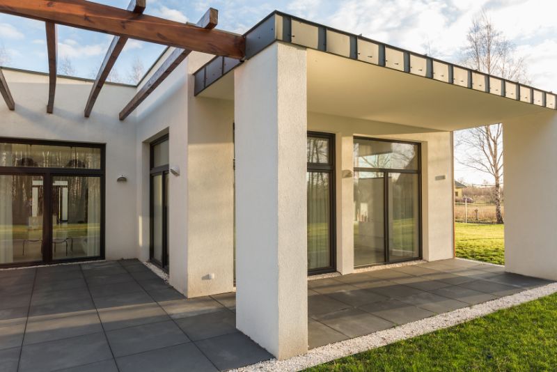 carport pergola attached to a modern house