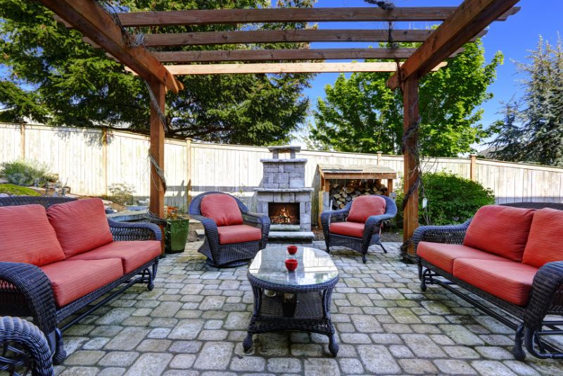 simple pergola with outdoor furniture